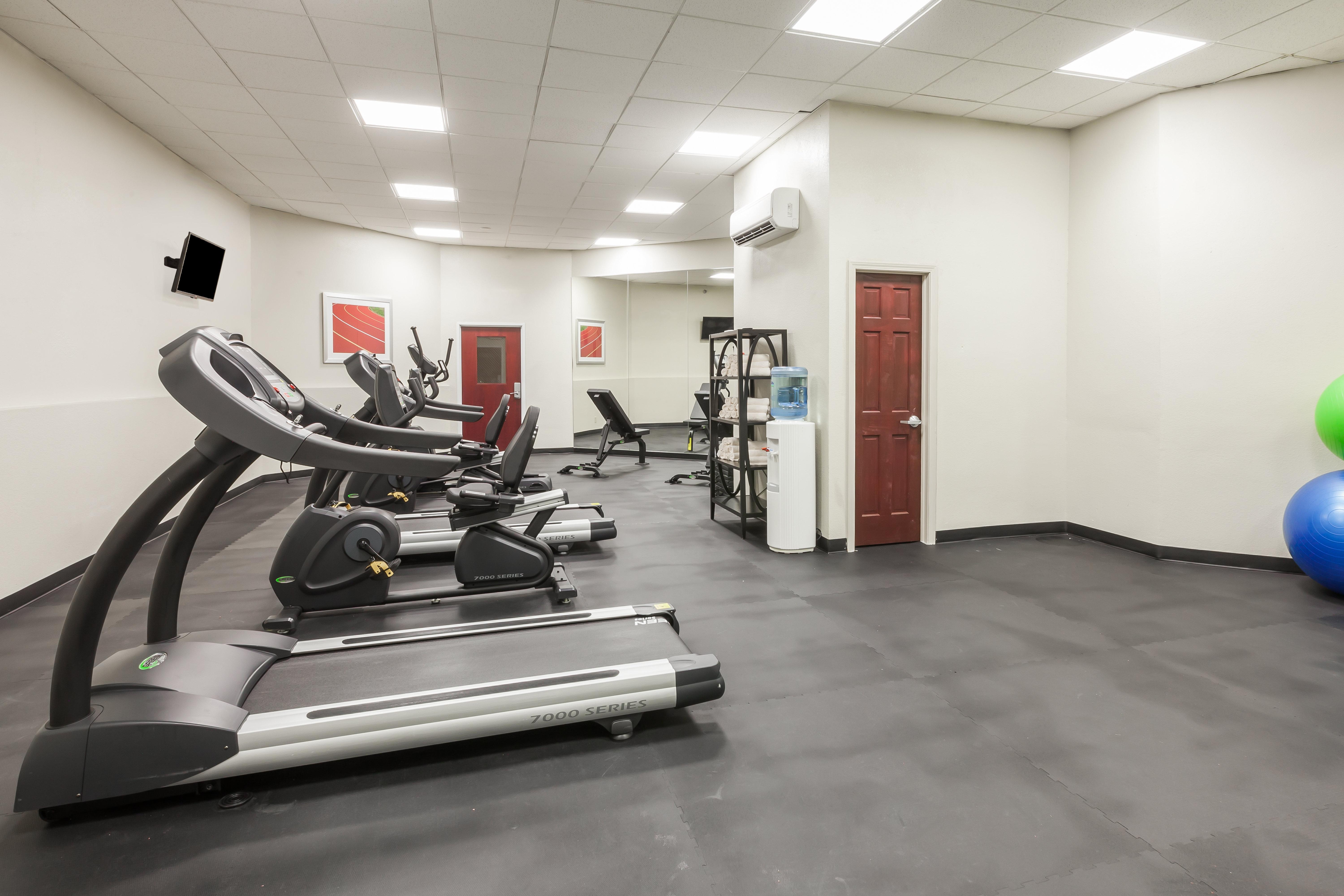 Holiday Inn Hotel & Suites Oklahoma City North By Ihg Экстерьер фото